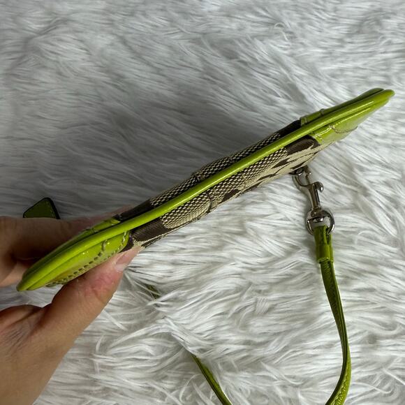 COACH y2k Soho Lime Brown Signature Canvas Wristlet - Picture 4 of 9
